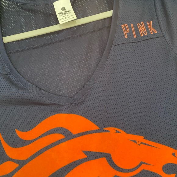 PINK DENVER BRONCOS FOOTBALL TOP MEDIUM - Picture 9 of 9